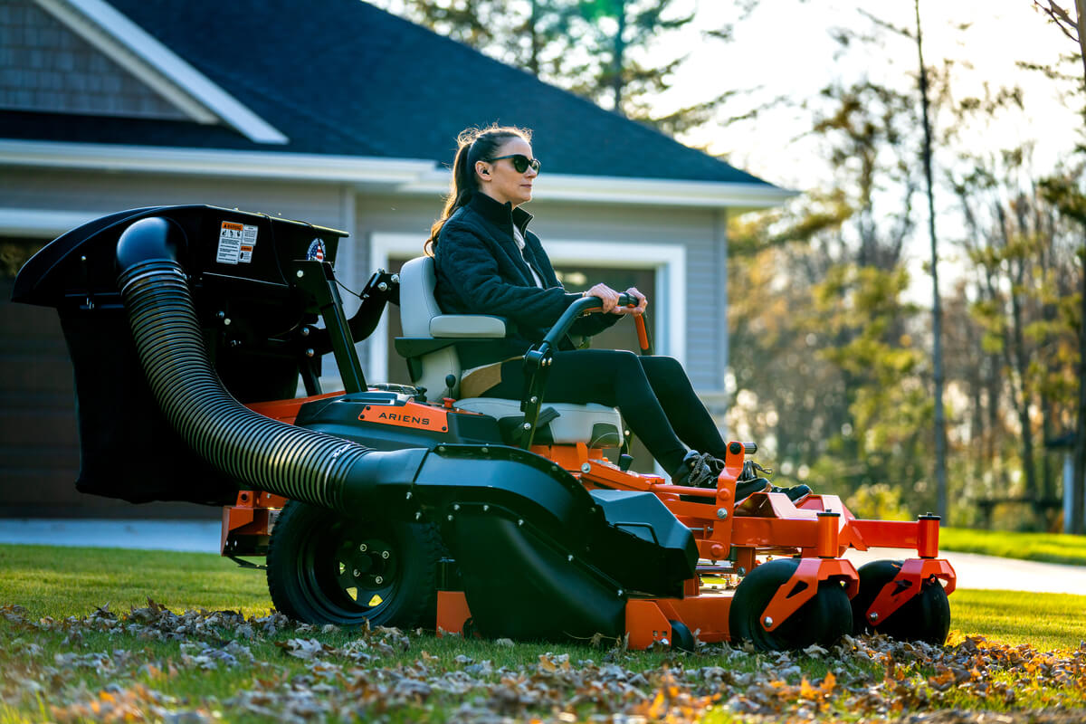 APEX Series Zero Turn Lawn Mower - Ariens
