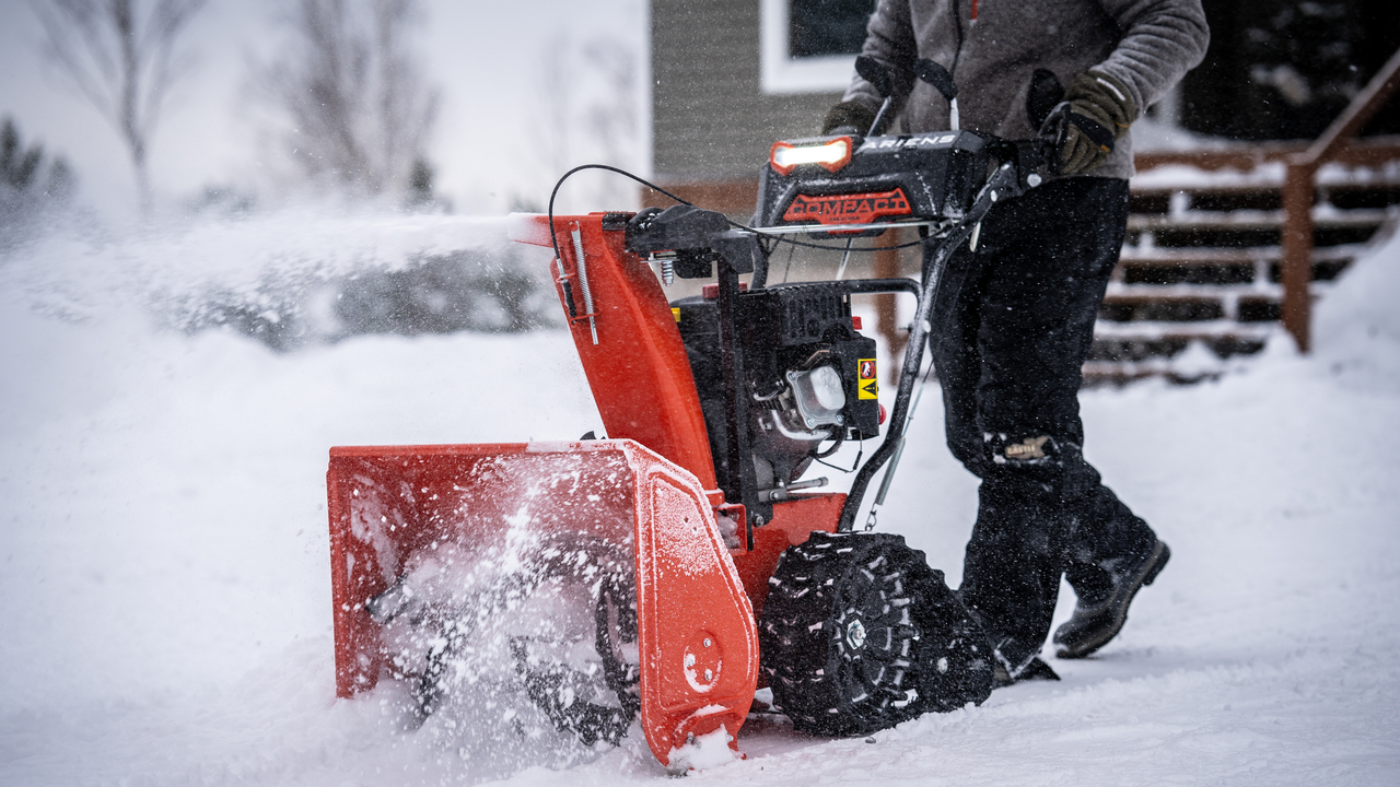 Compact Series Snow Blowers Ariens